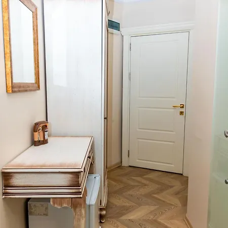 מלון Mirapartotel