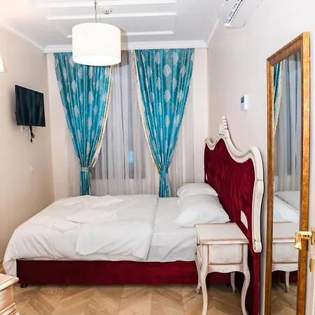 מלון Mirapartotel