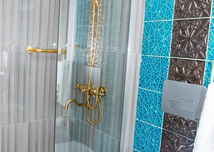 Отель Mirapartotel *