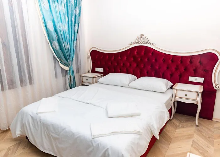 Отель Mirapartotel