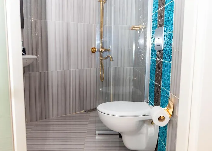 Отель Mirapartotel *