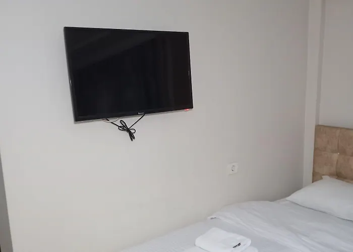 Отель Mirapartotel