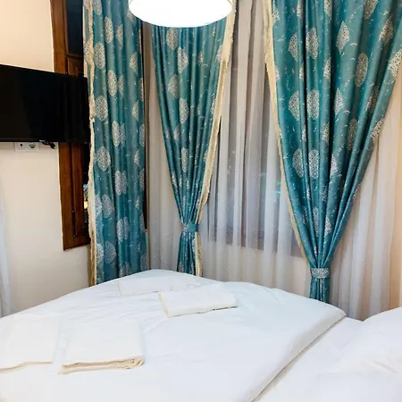 Mirapartotel فندق *