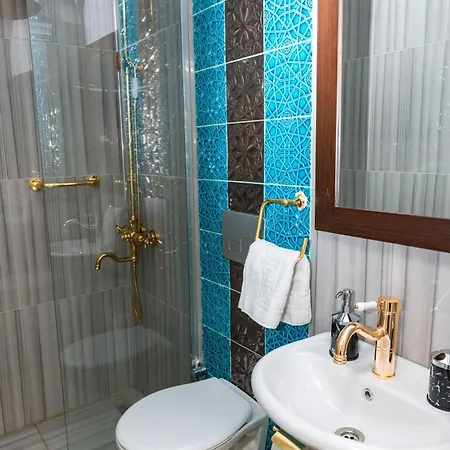 Mirapartotel فندق