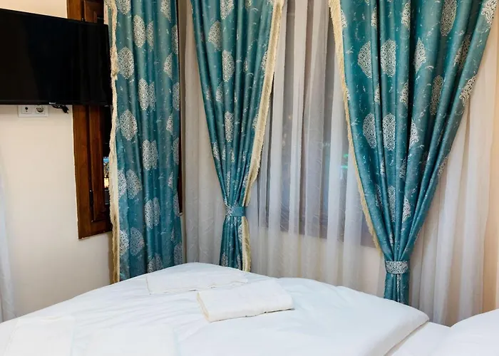 Mirapartotel Hotel *