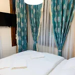 Mirapartotel Hotel *