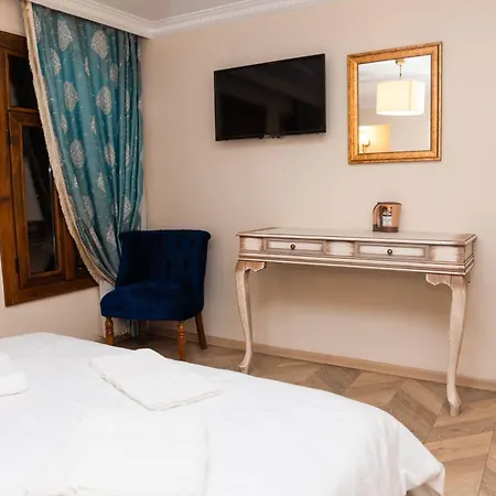 Mirapartotel Hotel *