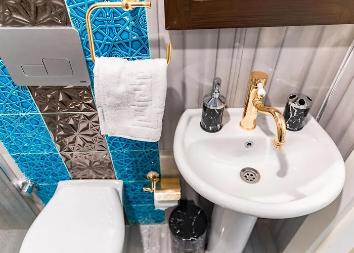 Mirapartotel Hotel *